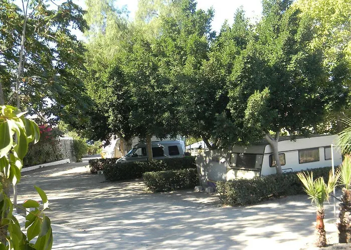 营地 热带阿尔姆尼卡露营地 2*